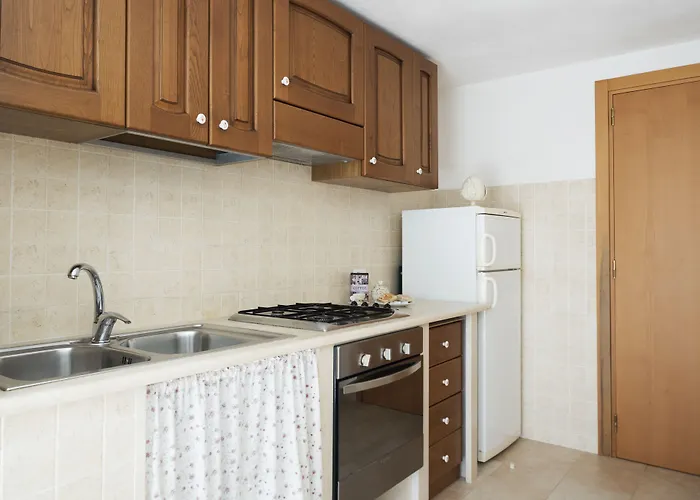 Residenza Aurora شقة فندقية أوستوني