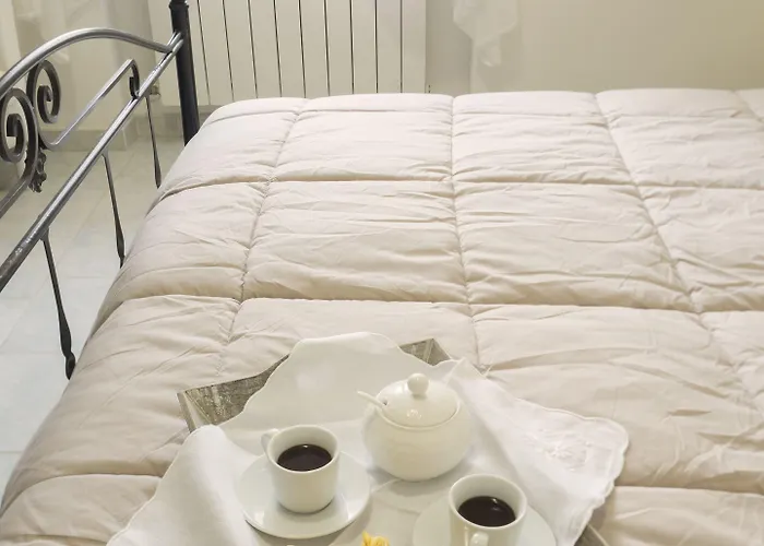 Residenza Aurora أوستوني