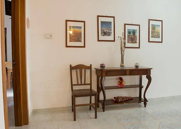 Residenza Aurora 3* أوستوني