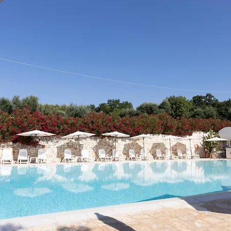 Residenza Aurora オストゥーニ